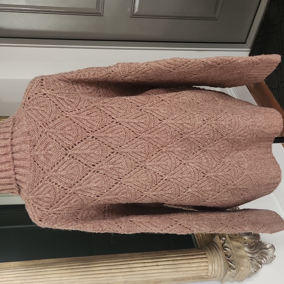 NWOT POL Sweater - Picture 6 of 9